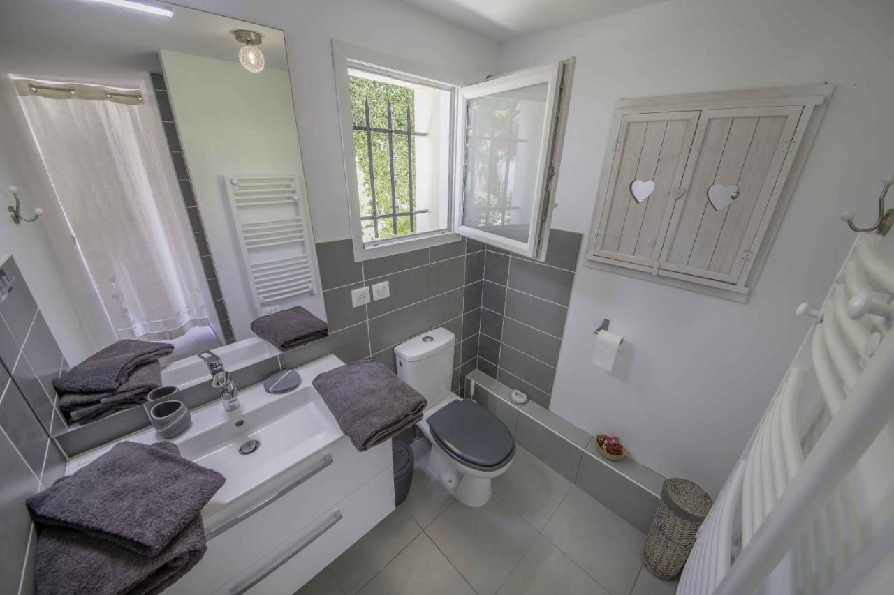 Domaine La Garenne Bed and Breakfast Reilhaguet Eksteriør billede