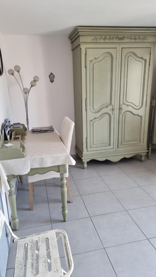 Domaine La Garenne Bed and Breakfast Reilhaguet Eksteriør billede