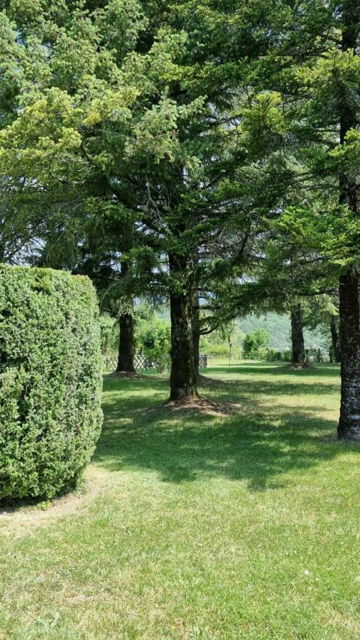 Domaine La Garenne Bed and Breakfast Reilhaguet Eksteriør billede